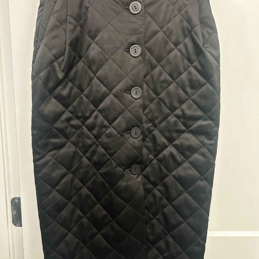 Elegant Black Quilted Skirt